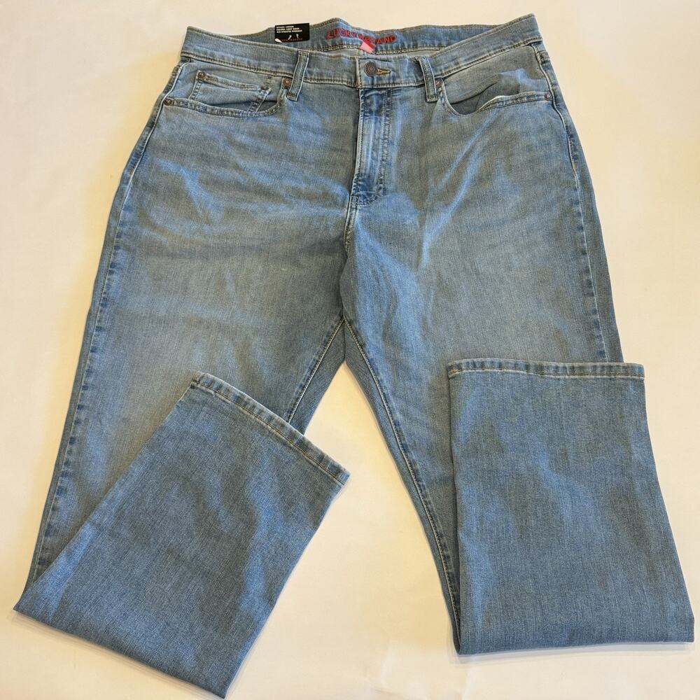 Lucky Brand 410 Athletic Straight Jeans Men's 36x30 Light Blue Denim (A0134) NWT - Picture 1 of 8